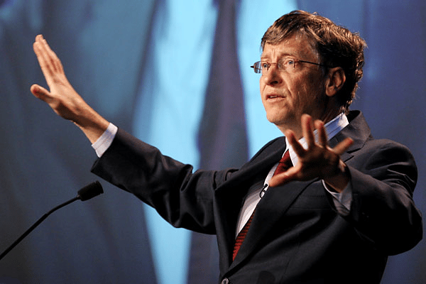 Bill Gates discursando